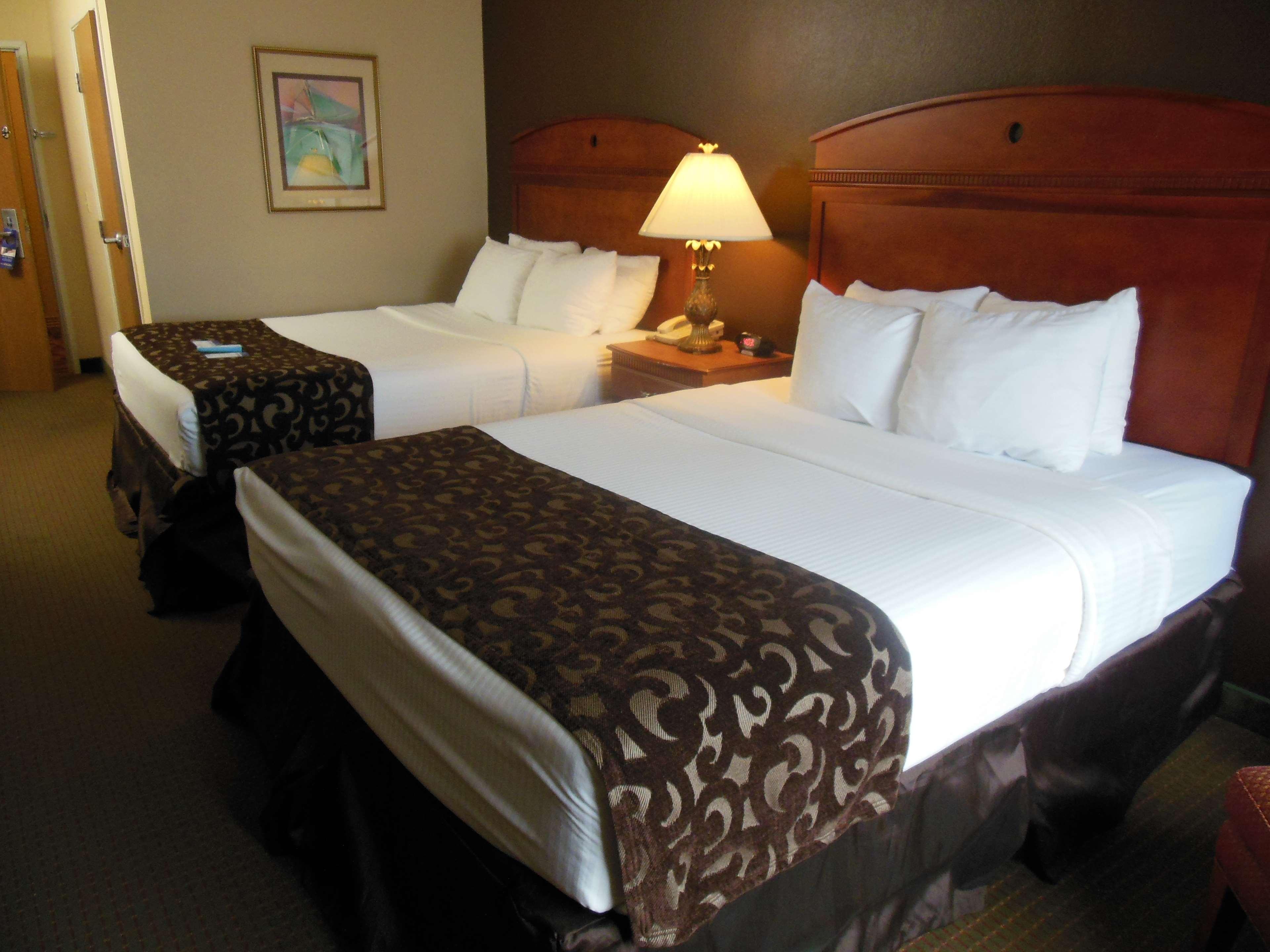 Best Western Manhattan Inn Dış mekan fotoğraf