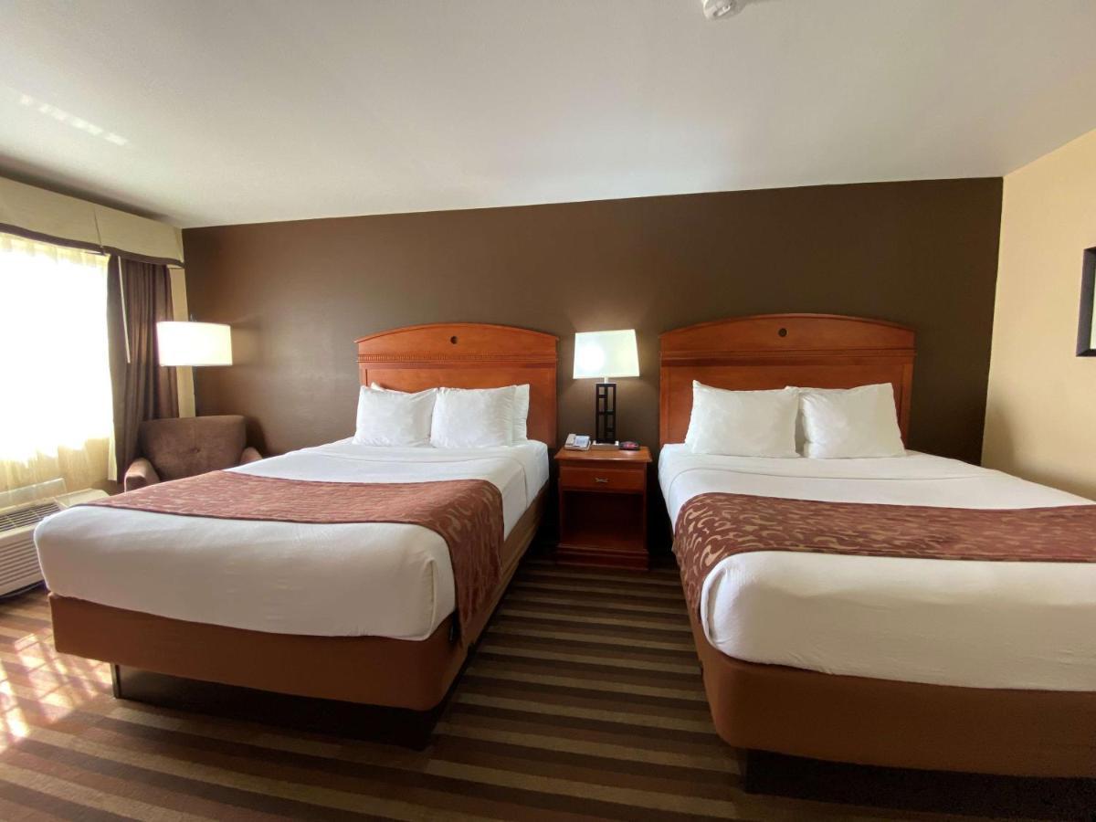 Best Western Manhattan Inn Dış mekan fotoğraf