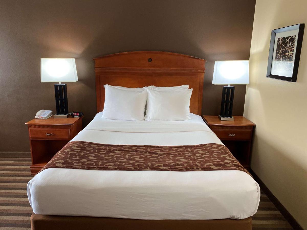 Best Western Manhattan Inn Dış mekan fotoğraf