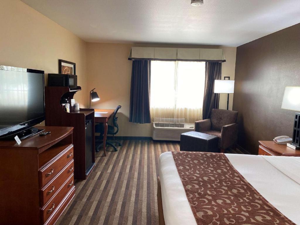 Best Western Manhattan Inn Dış mekan fotoğraf