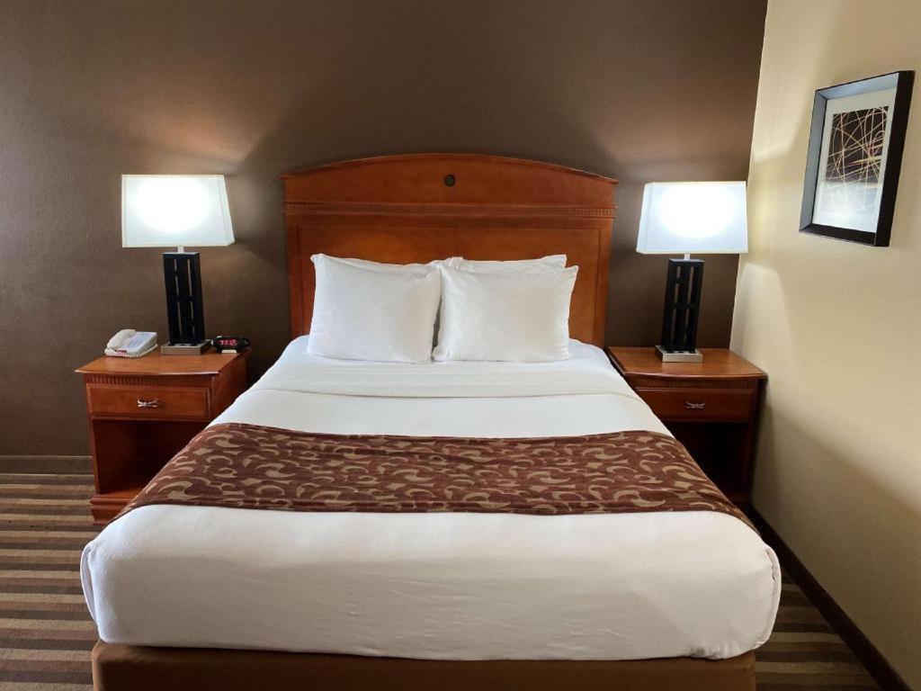 Best Western Manhattan Inn Dış mekan fotoğraf